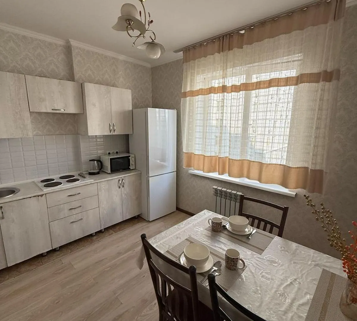 Комфортная Однокомнатная Квартира В Городе Almaty 0*,